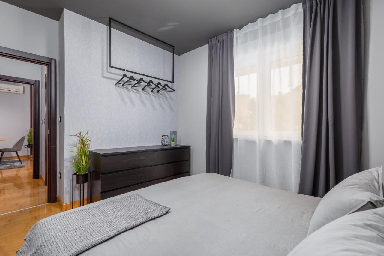 Lux Apartment Teo - New Pula Exterior photo